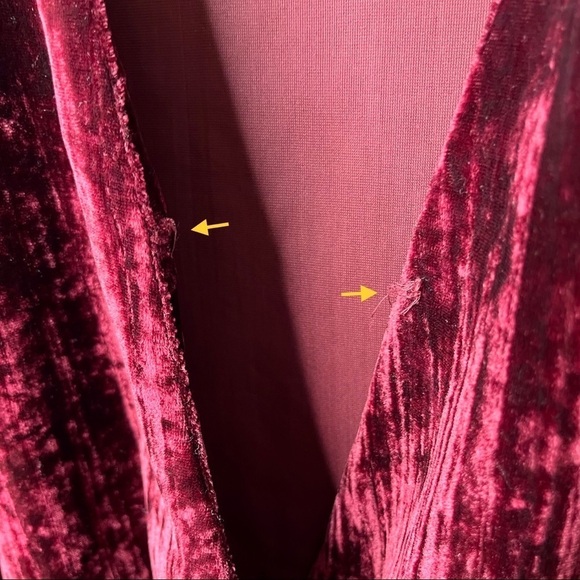 Good American Velvet Bodysuit Burgundy Size 0 Wrap V Neck Long Sleeve - Picture 9 of 9